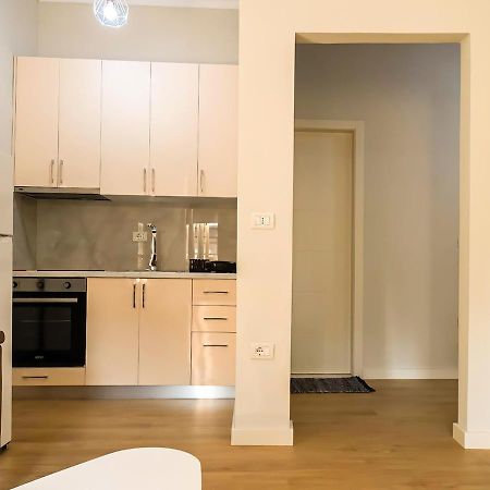 Home Inn Apartment 2 Near City Center Τίρανα Εξωτερικό φωτογραφία