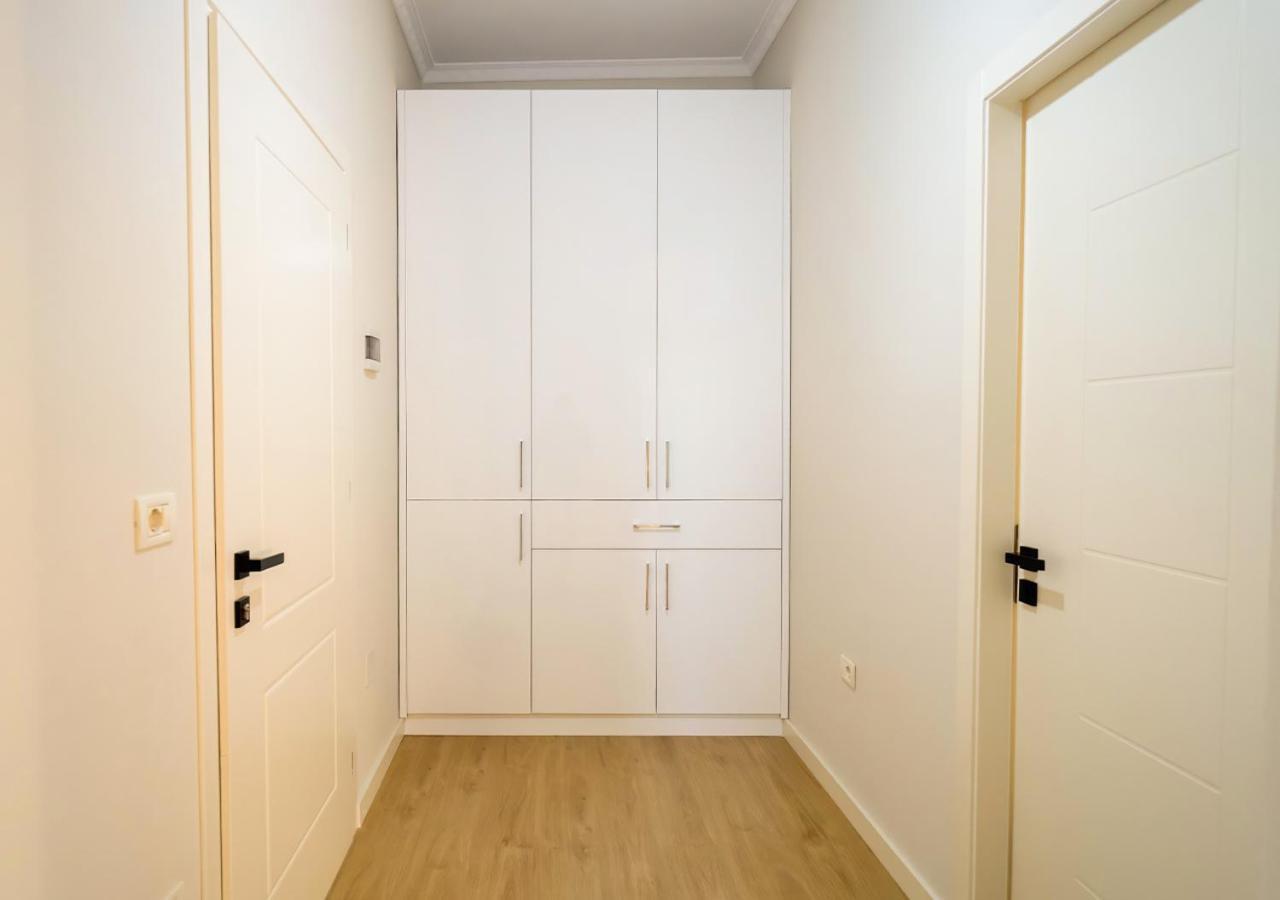 Home Inn Apartment 2 Near City Center Τίρανα Εξωτερικό φωτογραφία