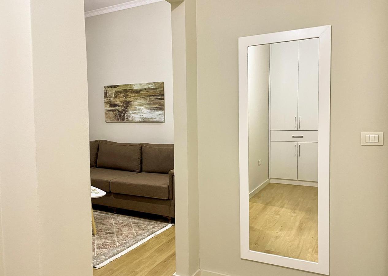 Home Inn Apartment 2 Near City Center Τίρανα Εξωτερικό φωτογραφία