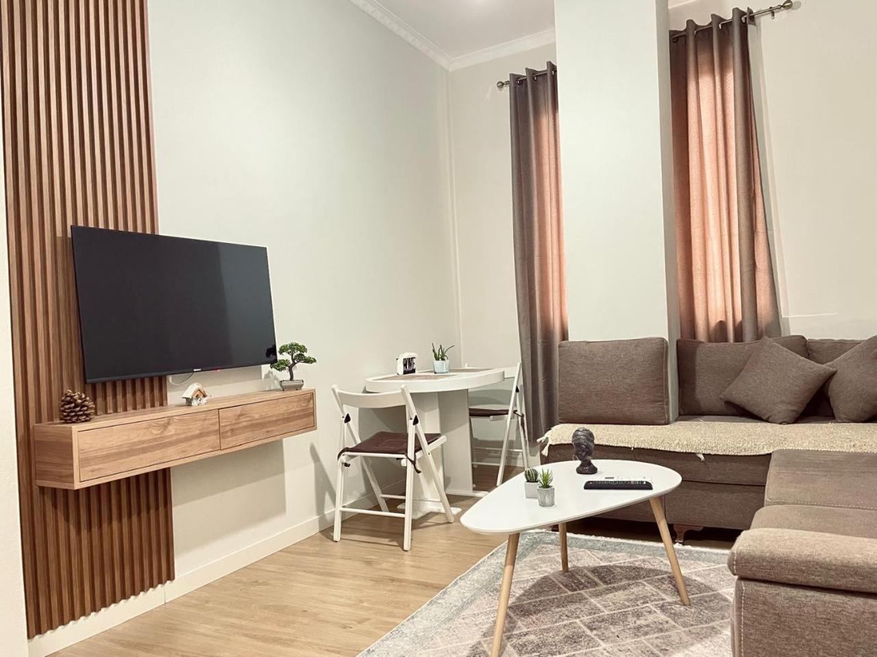Home Inn Apartment 2 Near City Center Τίρανα Εξωτερικό φωτογραφία